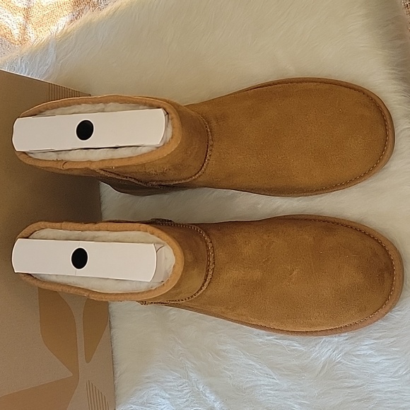 🎉HOST PICK🎉🔥NeW🔥kookaburra by UGG Burra Mini Size 12 - Picture 2 of 10